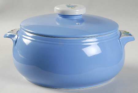 Rose Parade 2.5 Qt Round Covered Casserole