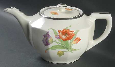 Shaggy Tulip Perk Coffee Pot & Lid