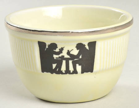 Silhouette Medallion Custard