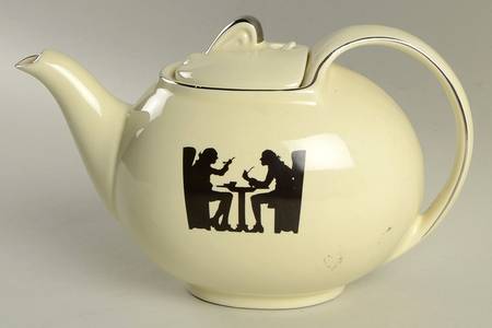 Silhouette Hook Cover Teapot & Lid