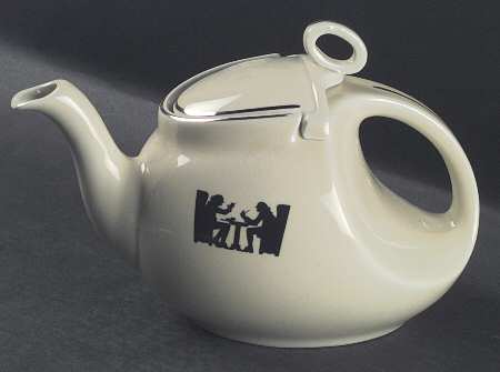 Silhouette Streamline Shape Teapot & Lid