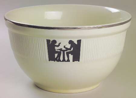 Silhouette 8" Medallion Bowl