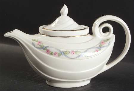 Wildfire (Gold Trim) Aladdin Teapot &Oval Lid w/Infuser by Hall