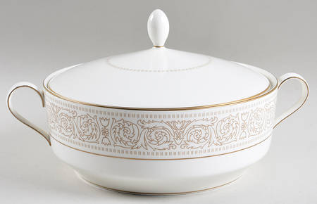 Cameo Round Covered Vegetable