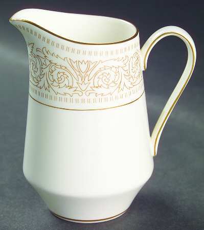 Cameo Creamer