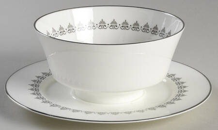 Classic Gravy Boat with Attached Underplate