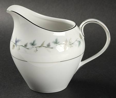 Monterey Creamer