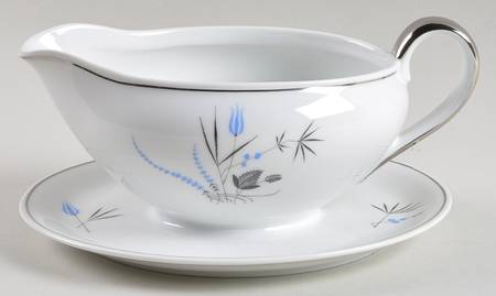 Arlington Gravy Boat with Attached Underplate
