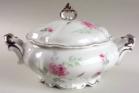 Enchanted Rose Pink Round Covered Vegetable