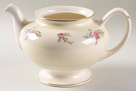 Priscilla Cream and White (Smooth) Teapot No Lid