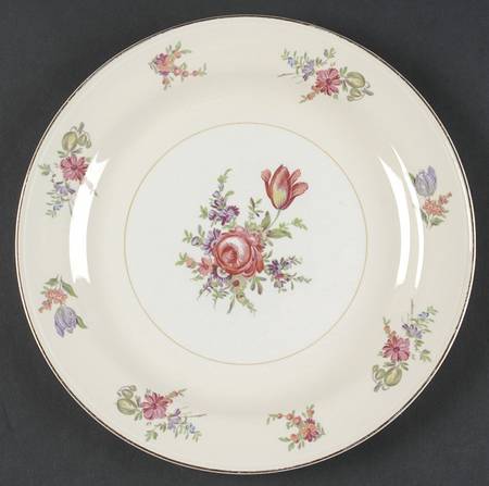 Priscilla Cream and White (Smooth) Luncheon Plate