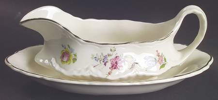 Priscilla Cream (Scalloped) Gravy Boat & Underplate/Relish