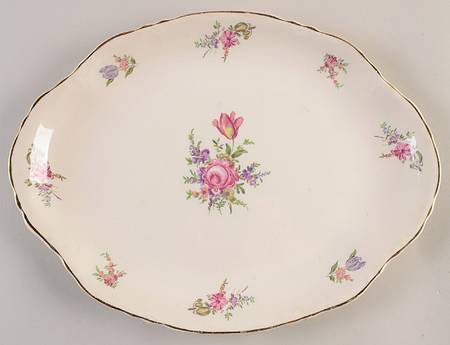 Priscilla Cream (Scalloped) 13" Oval Serving Platter