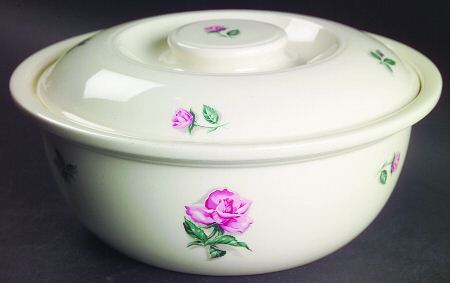 Rhythm Rose Round Covered Vegetable