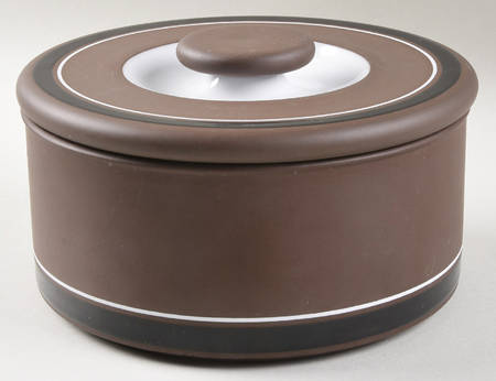 Contrast 1.75 Qt Round Covered Casserole
