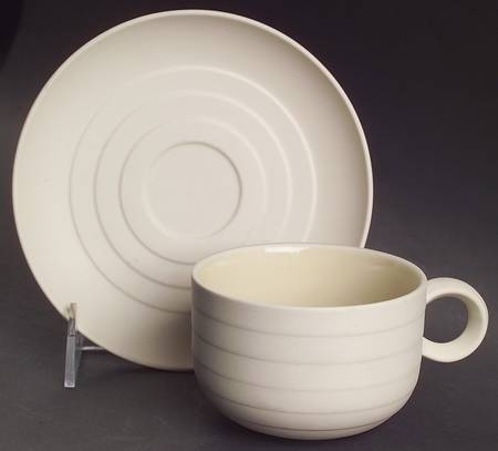 Concept Flat Cup & Saucer Set
