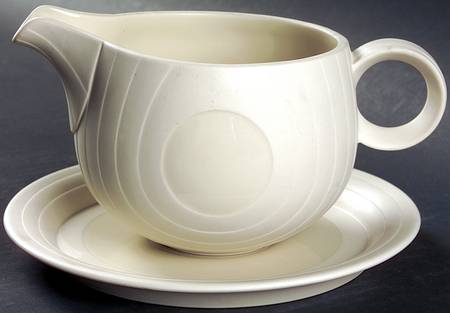 Concept Gravy Boat & Underplate