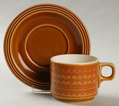 Saffron Flat Cup & Saucer Set
