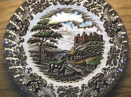 Old Country Castles Luncheon Plate
