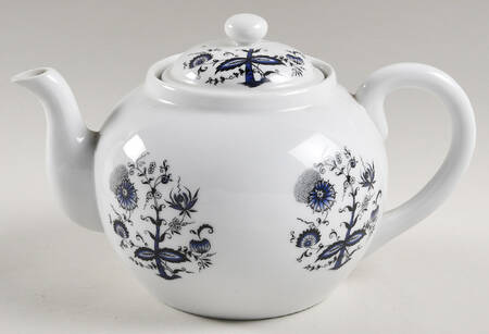 Blue Onion Teapot & Lid