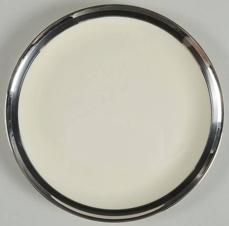 Midnight Halo Salad Plate