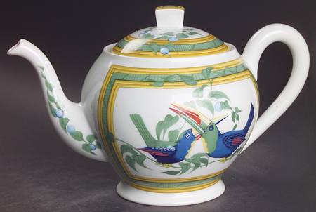 Toucans (Birds) Small Tea/Coffee Pot & Lid