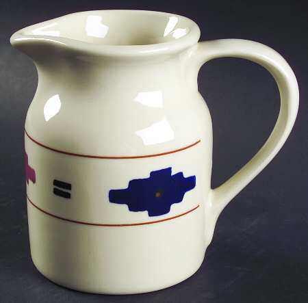 Cheyenne 32 Oz Pitcher