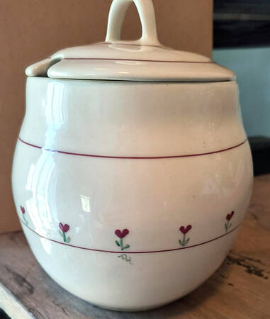 Provincial Posy Bean Pot & Lid