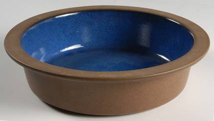 Moonstone (Rim) 9" Round Baker