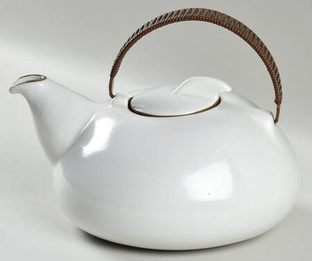 Opaque White (Coupe Shape) Teapot & Lid