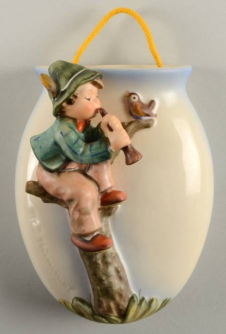 Boy and Girl Wall Vase Tm6-Boy Wall Vase - Boxed