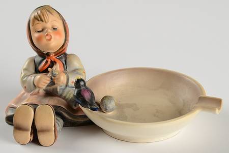 Happy Pastime-Ashtray by M.I. Hummel