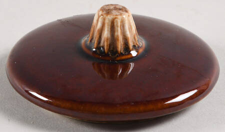 Brown Drip (House and Garden, Mirror Brown) Lid for Sugar Bowl