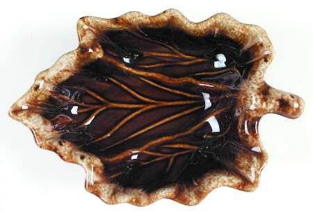 Brown Drip (House and Garden, Mirror Brown) Small Leaf Dish