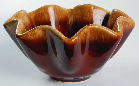 Brown Drip (House and Garden, Mirror Brown) 7" Ruffled Bowl