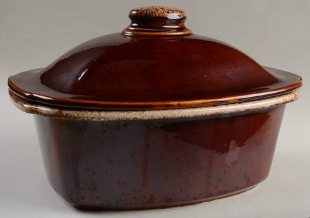 Brown Drip (House and Garden, Mirror Brown) 4 Qt Oval Covered Casserole