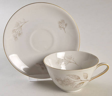 2382 Flat Cup & Saucer Set