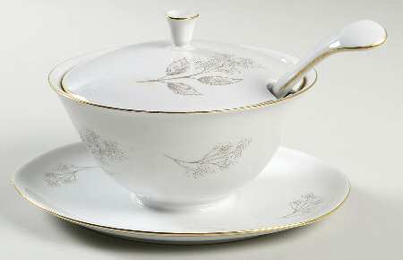 2382 Gravy Boat Attached Underplate & Lid w/Ladle