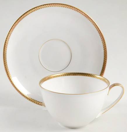 03231 Flat Cup & Saucer Set