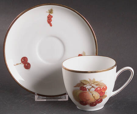 5025 Flat Cup & Saucer Set