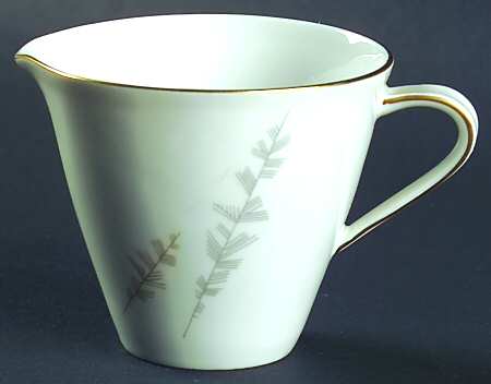 8895 (Gold Trim) Creamer