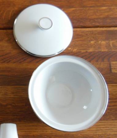 8930 Sugar Bowl & Lid