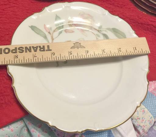 9039 Luncheon Plate