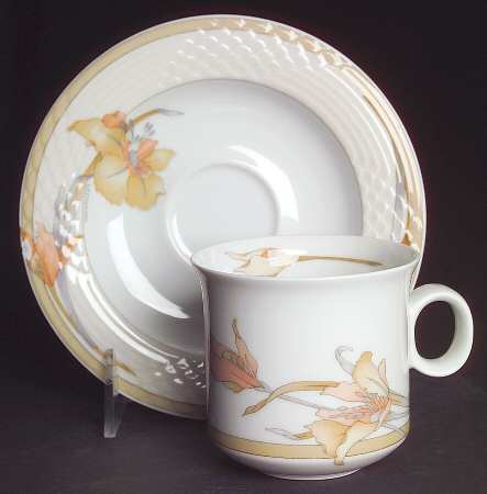 Alcazar Flat Cup & Saucer Set
