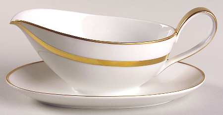 Alexandria Gravy Boat with Attached Underplate