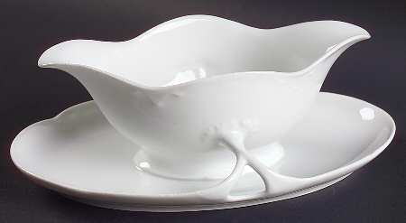 Alice (No Trim) Gravy Boat with Attached Underplate