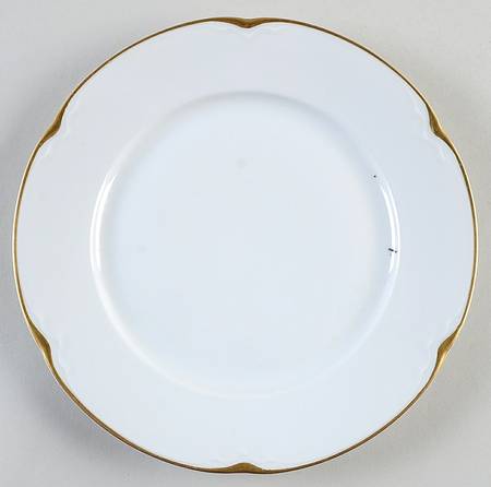 Alice (Gold Trim) Luncheon Plate