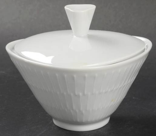 Apart Sugar Bowl & Lid
