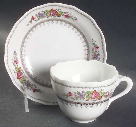 Arabella Flat Cup & Saucer Set