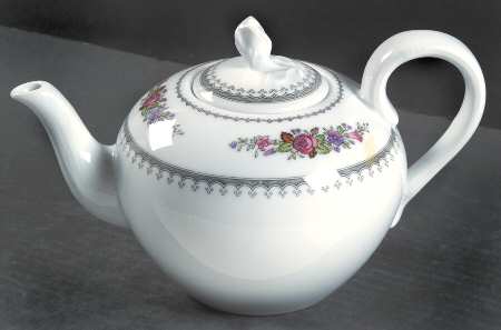 Arabella Teapot & Lid